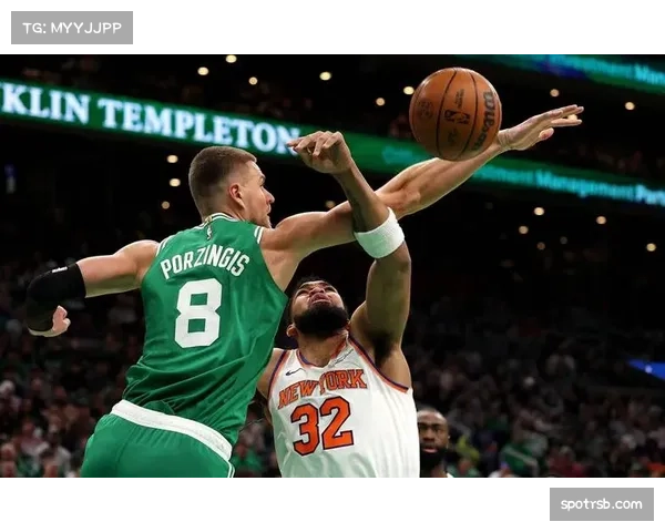 凯尔特人三名后卫半场合力命中六记三分，携手贡献40分助力球队